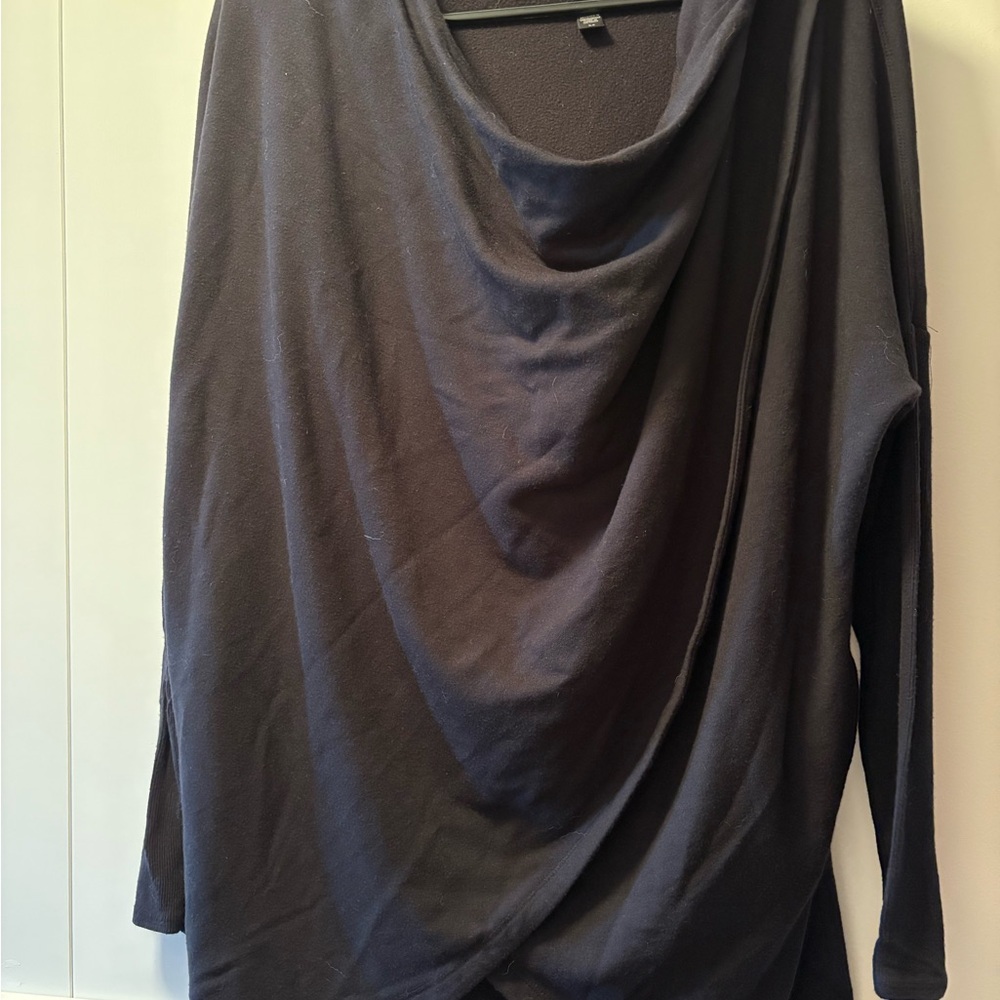 Athleta Charcoal Long Sleeve Top